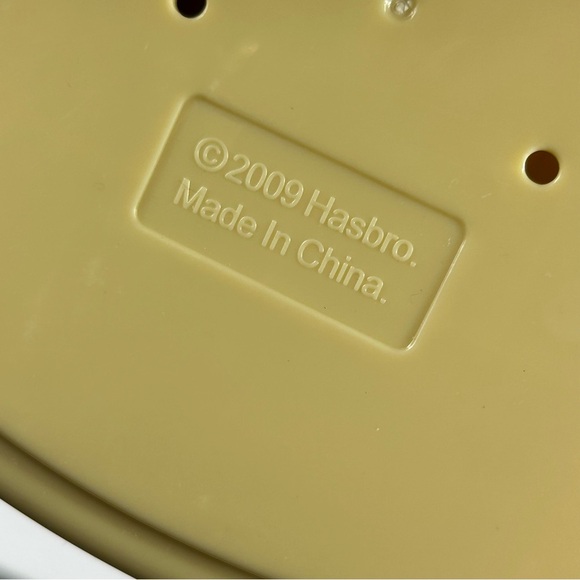 Hasbro Trivial Pursuit: Harry Potter Edition - Yellow - Picture 3 of 3